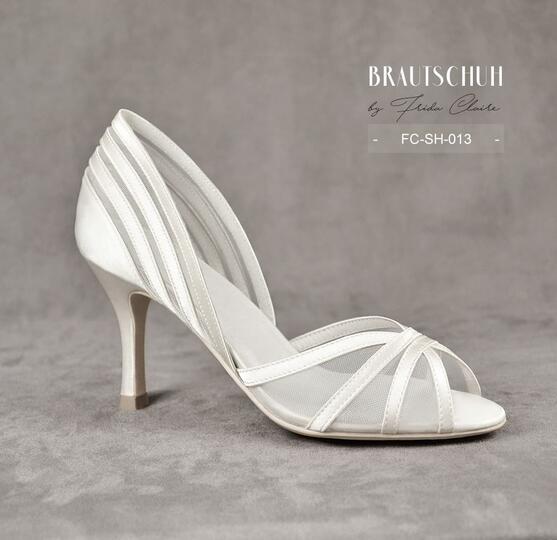 glücksmoment. Brautmode | Accessoires