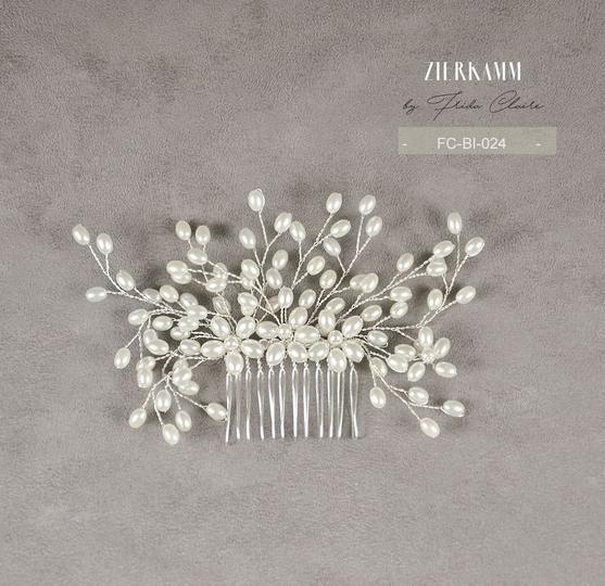 glücksmoment. Brautmode | Accessoires