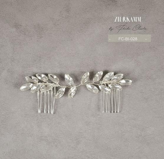 glücksmoment. Brautmode | Accessoires